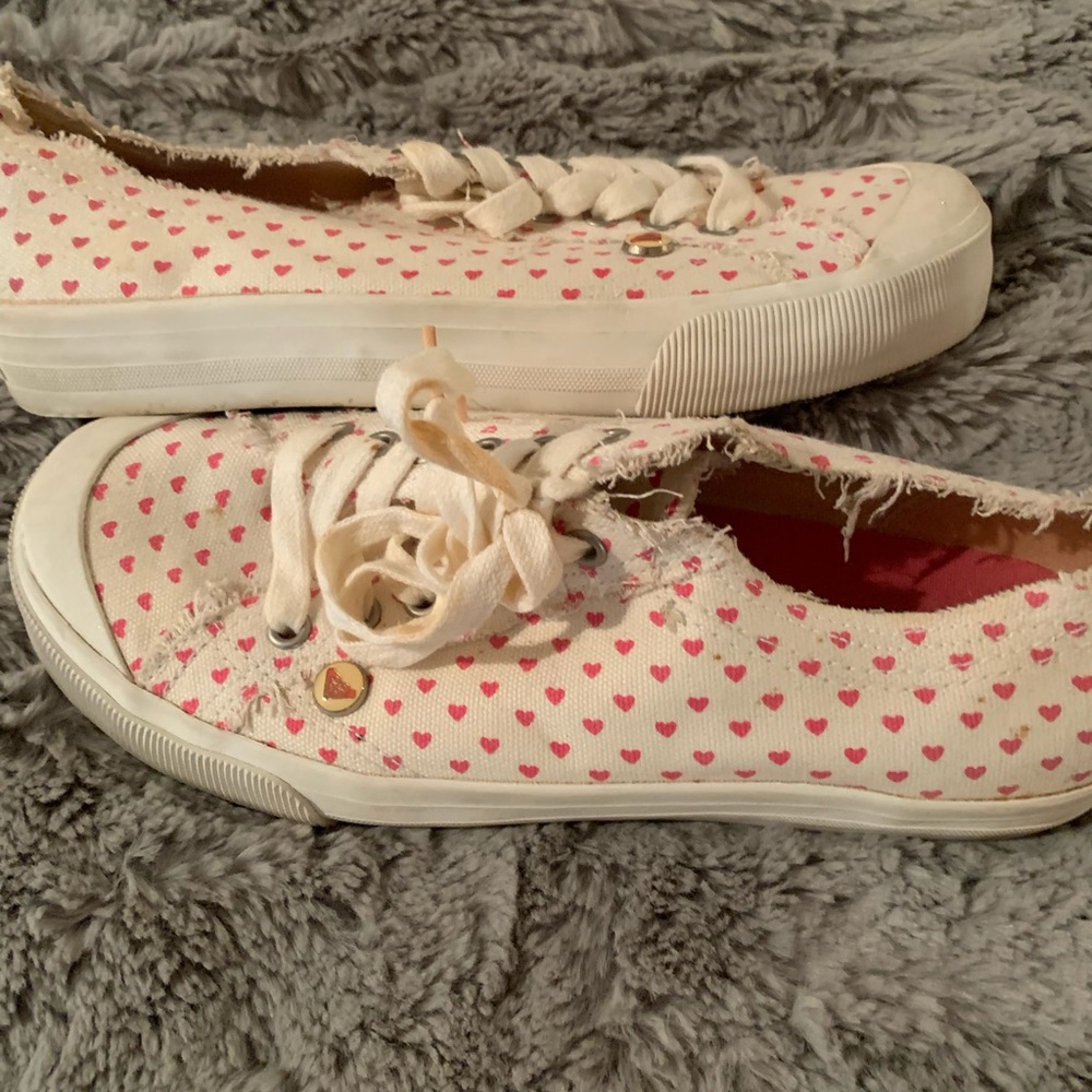 Women’s Roxy shoes. Size 9